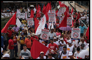 1aFotoAtoContrATerceirização